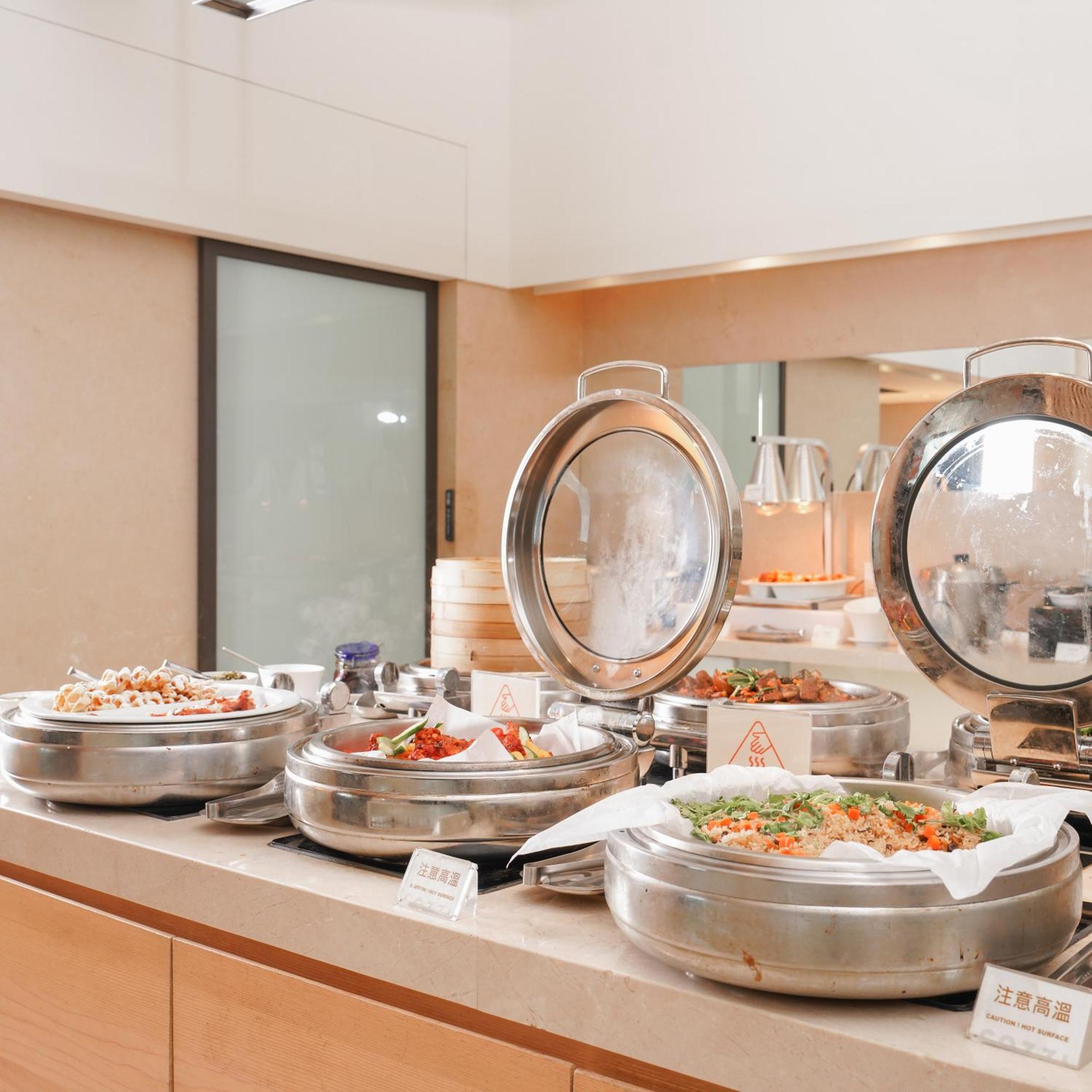 Hotel Cozzi Zhongshan Kaohsiung Eksteriør bilde