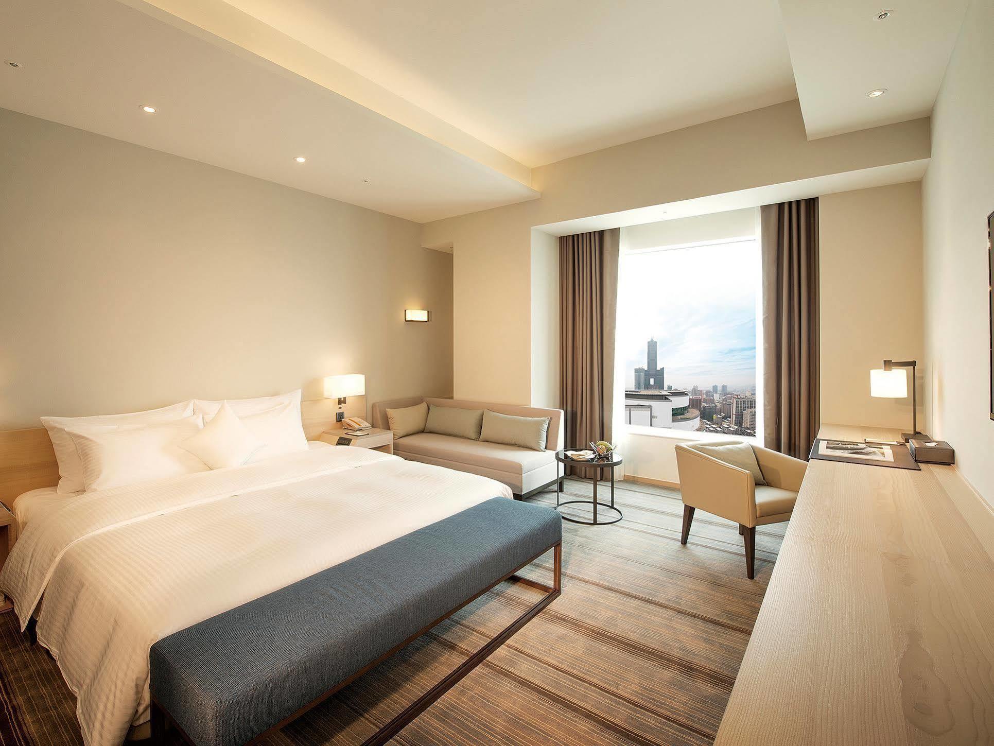 Hotel Cozzi Zhongshan Kaohsiung Eksteriør bilde