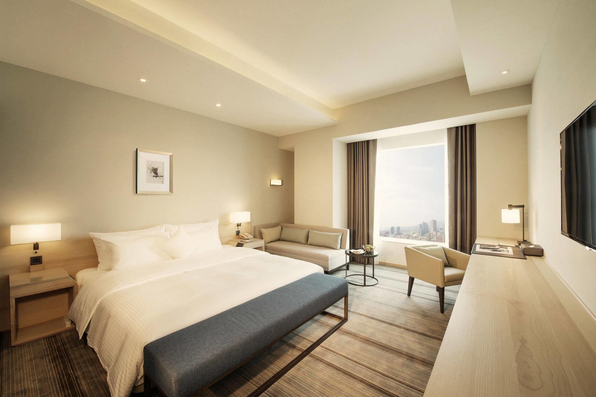 Hotel Cozzi Zhongshan Kaohsiung Eksteriør bilde